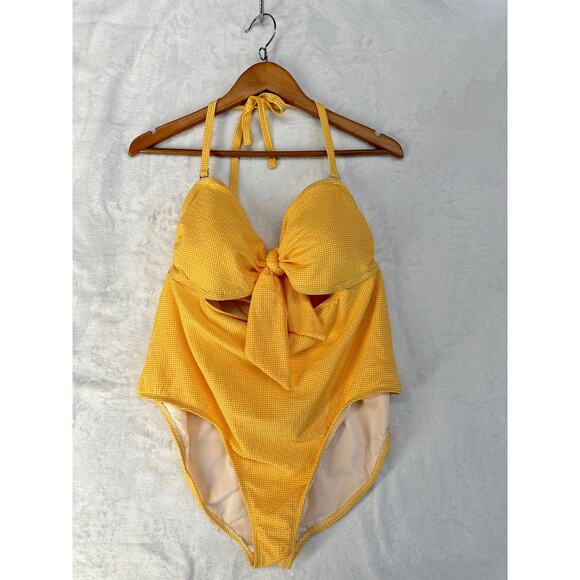 NWT No Boundaries Junior Plus Size Pique Bunny Tie One Piece Swimsuit 2X (19-21) - Picture 1 of 14